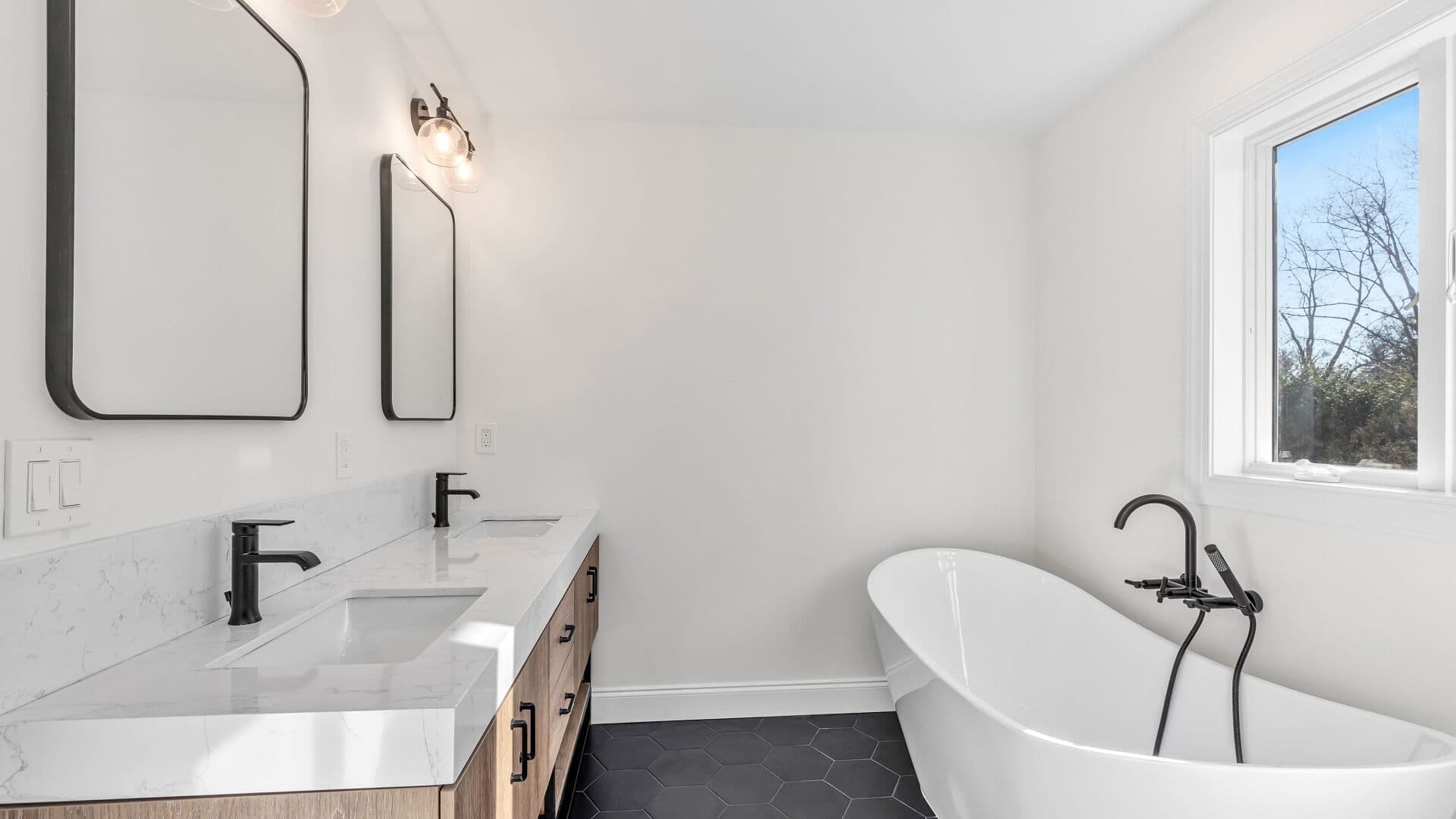 6 Mohawk Trl, Westfield - Photo 5